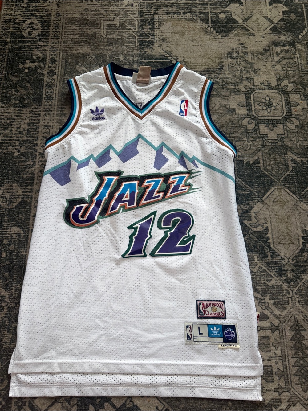 adidas men’s Utah Jazz #12 Stockton Jersey Purple & Teal Accents size large